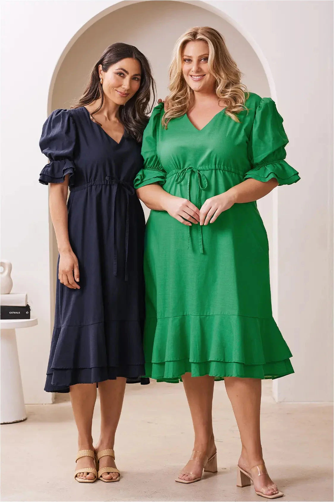 Laguna Short Balloon Sleeves V-Neck Midi Dress Emerald