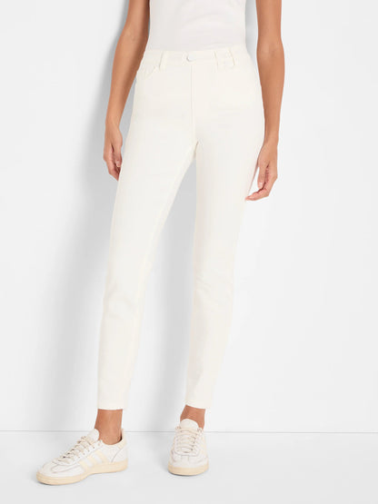 Studio Slim Ankle Jeans